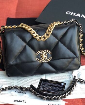 CC 19 Bag Small Black Lamb
