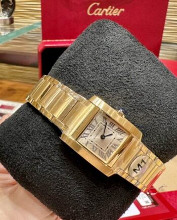Cartie Tank Francaise watch in yellow gold 25.7x21.2mm