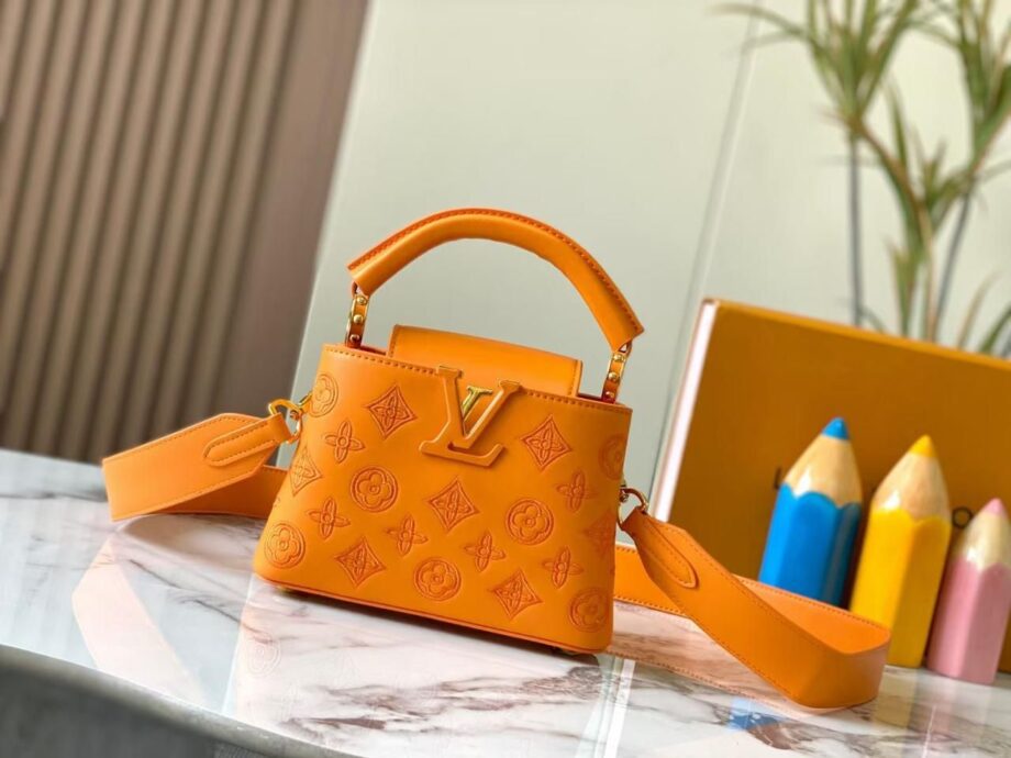 Loui Capucines Mini. Taurillon leather.