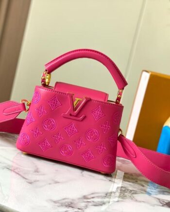 Loui Capucines Mini. Taurillon leather.