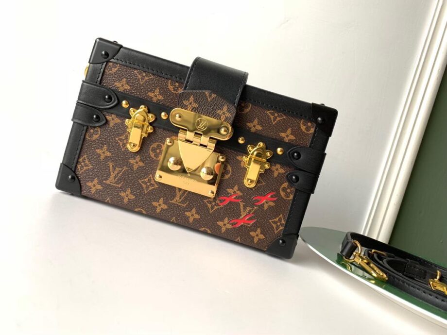 Loiu Petite Malle bag. 20×12.5×6cm