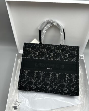 CD Large Book Tote in Black D-Lace Embroidery. 42 x 35 x 18.5 cm |