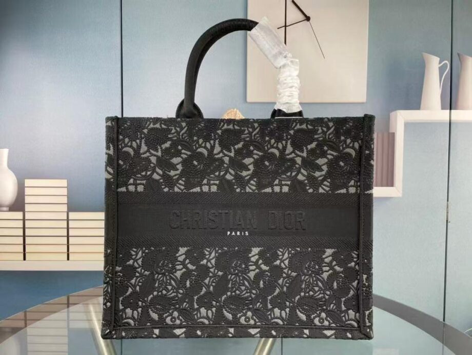 CD Large Book Tote in Black D-Lace Embroidery. 42 x 35 x 18.5 cm |