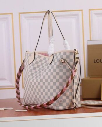 Loiu Neverfull MM in the Damier Azur pattern, Rose Ballerine interior. 