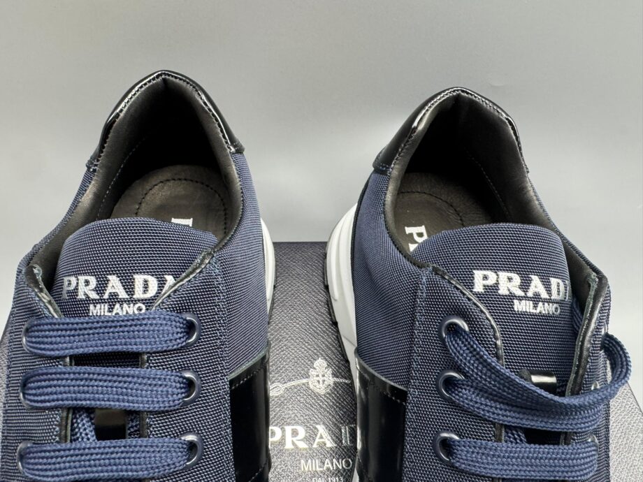 PRDA Men Shoes in Size 9 | Master Quality