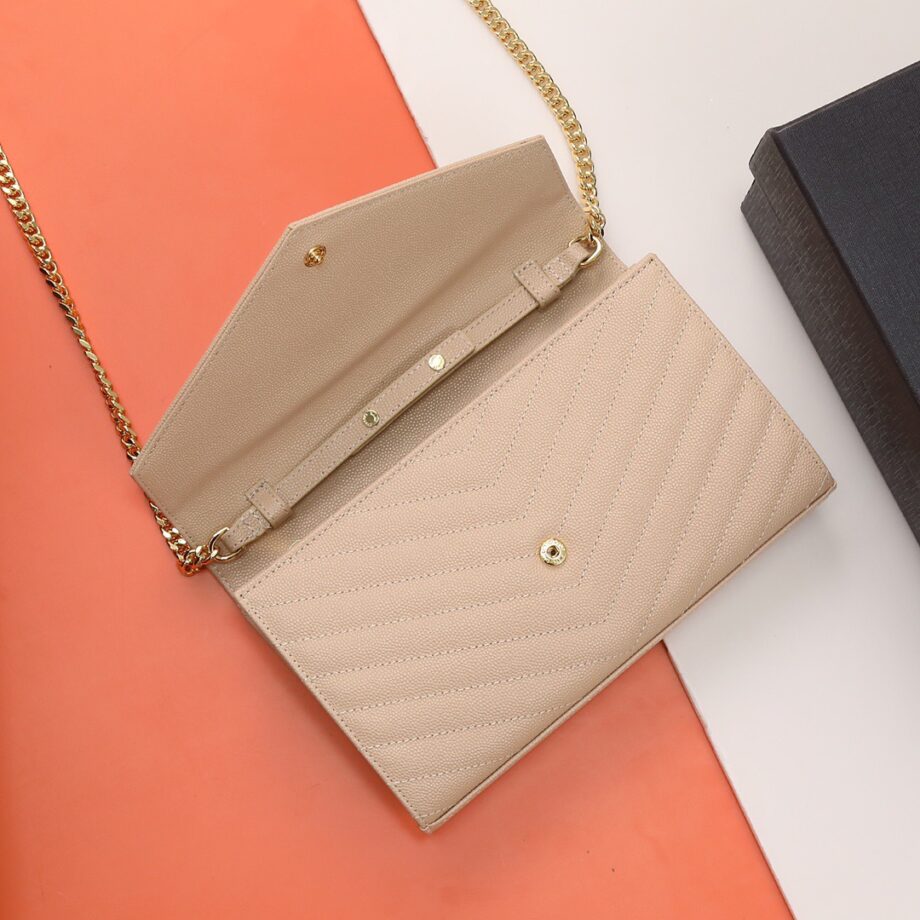 YS Envelope Chain Wallet | Beige.