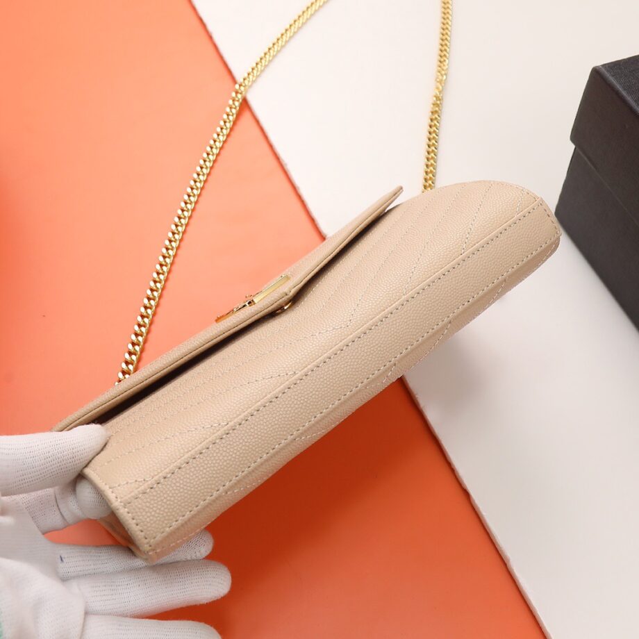 YS Envelope Chain Wallet | Beige.
