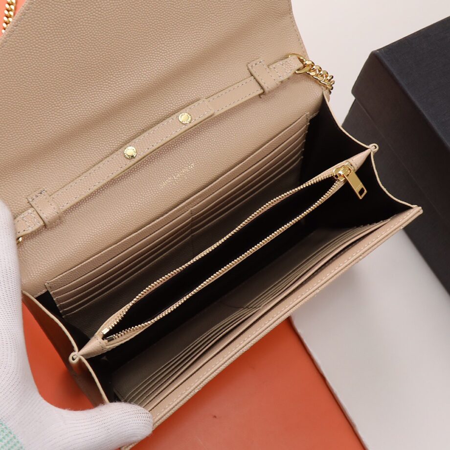 YS Envelope Chain Wallet | Beige.