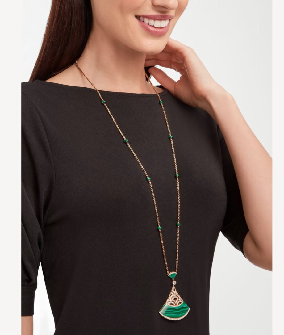Blgari Divas Dream Necklace | green and gold.