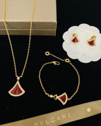 BLGARI Divas Dream collection | necklace, earrings, and a bracelet | Red.