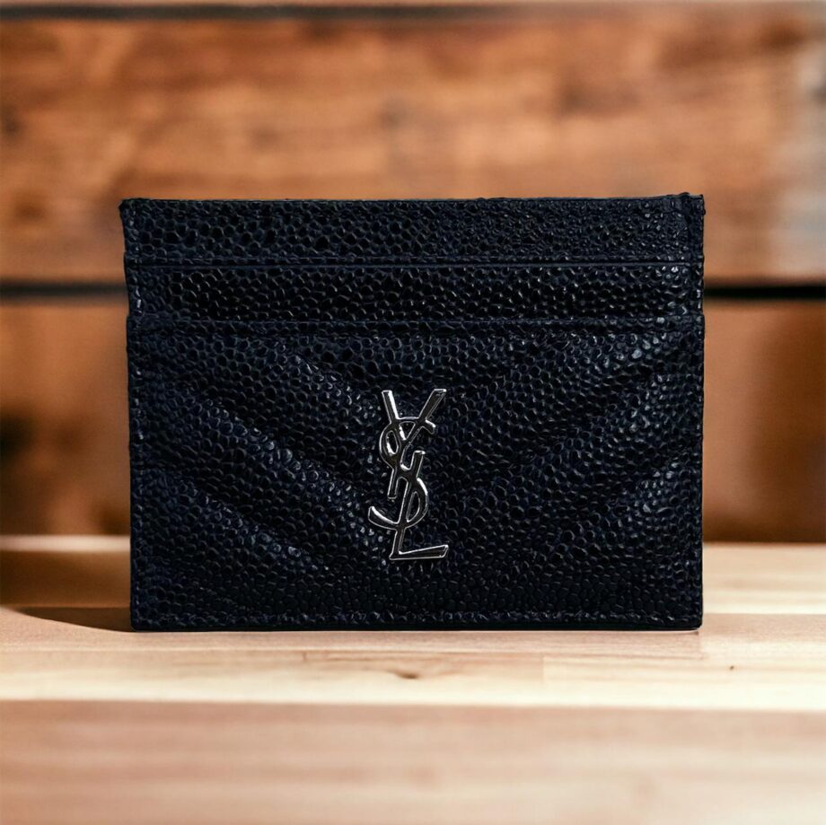 YS Card Holder | grained leather with silver toned Logo.