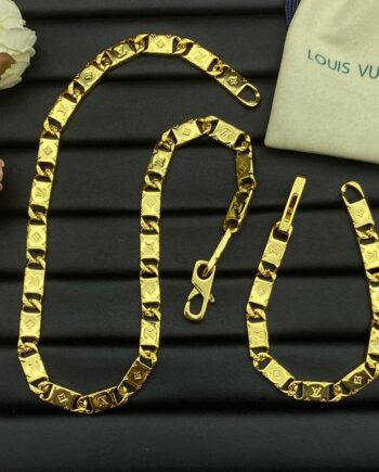 Loiu bracelet+necklace | chain link style in gold color.