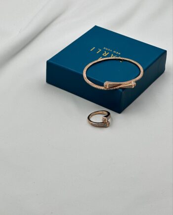 MARL bracelet with ring | distinctive nail-inspired design.
