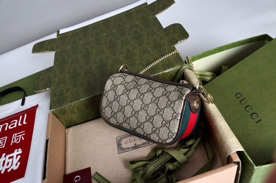 GG Ophidia Mini Shoulder Bag.