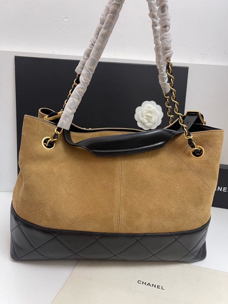 CC two tone tote bag | camel suede and black quilted leather.