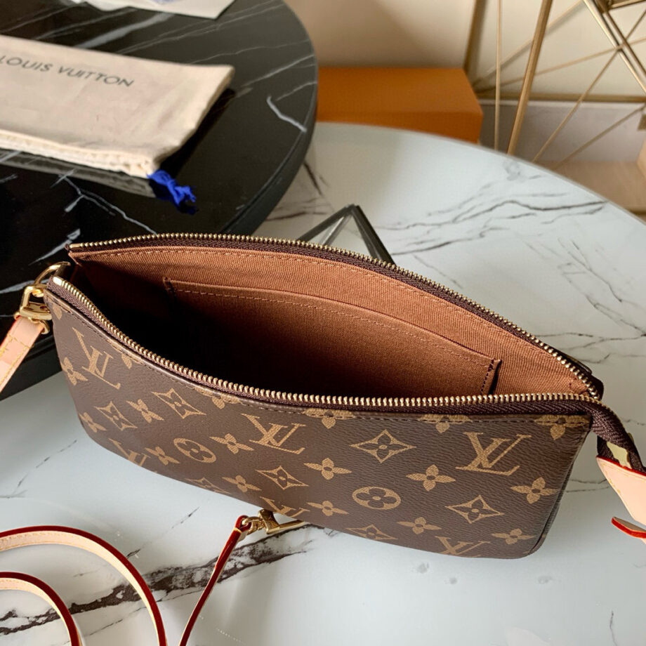 Loiu Pouch Damier Ebene |signature Monogram Pattern.