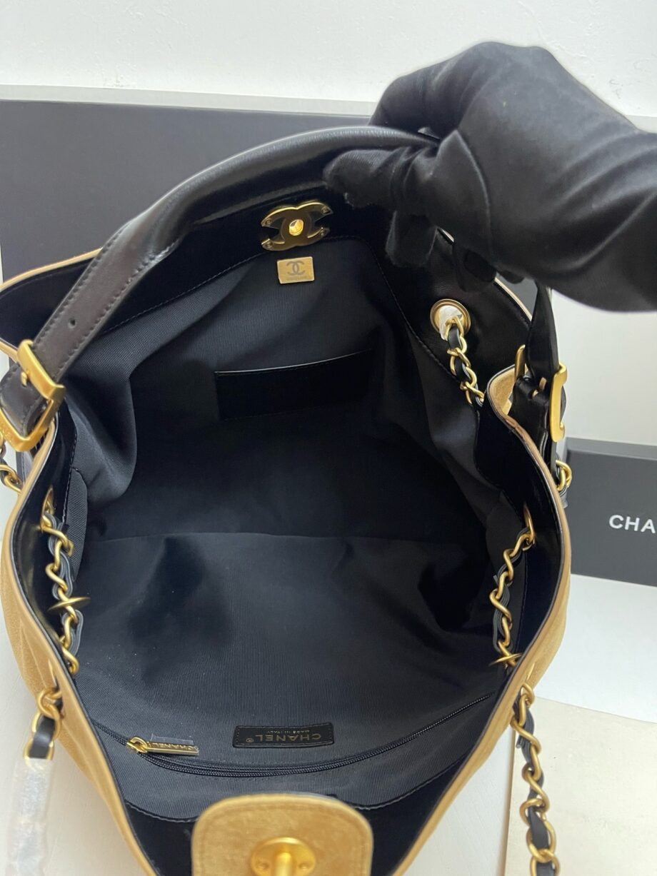 CC two tone tote bag | camel suede and black quilted leather.