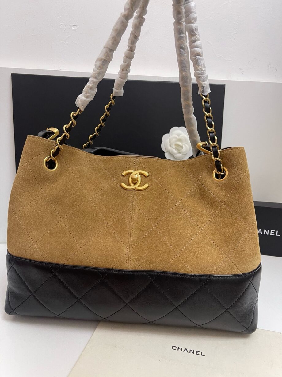CC two tone tote bag | camel suede and black quilted leather.