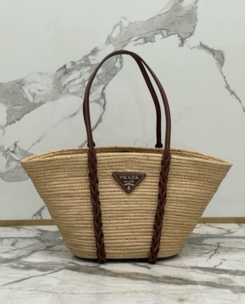 Prãdã Raffia tote